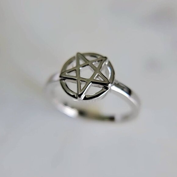 Pentagram Ring, Solid Sterling Silver Women Ring, Gothic Celtic 5 Point Star, - Picture 2 of 9